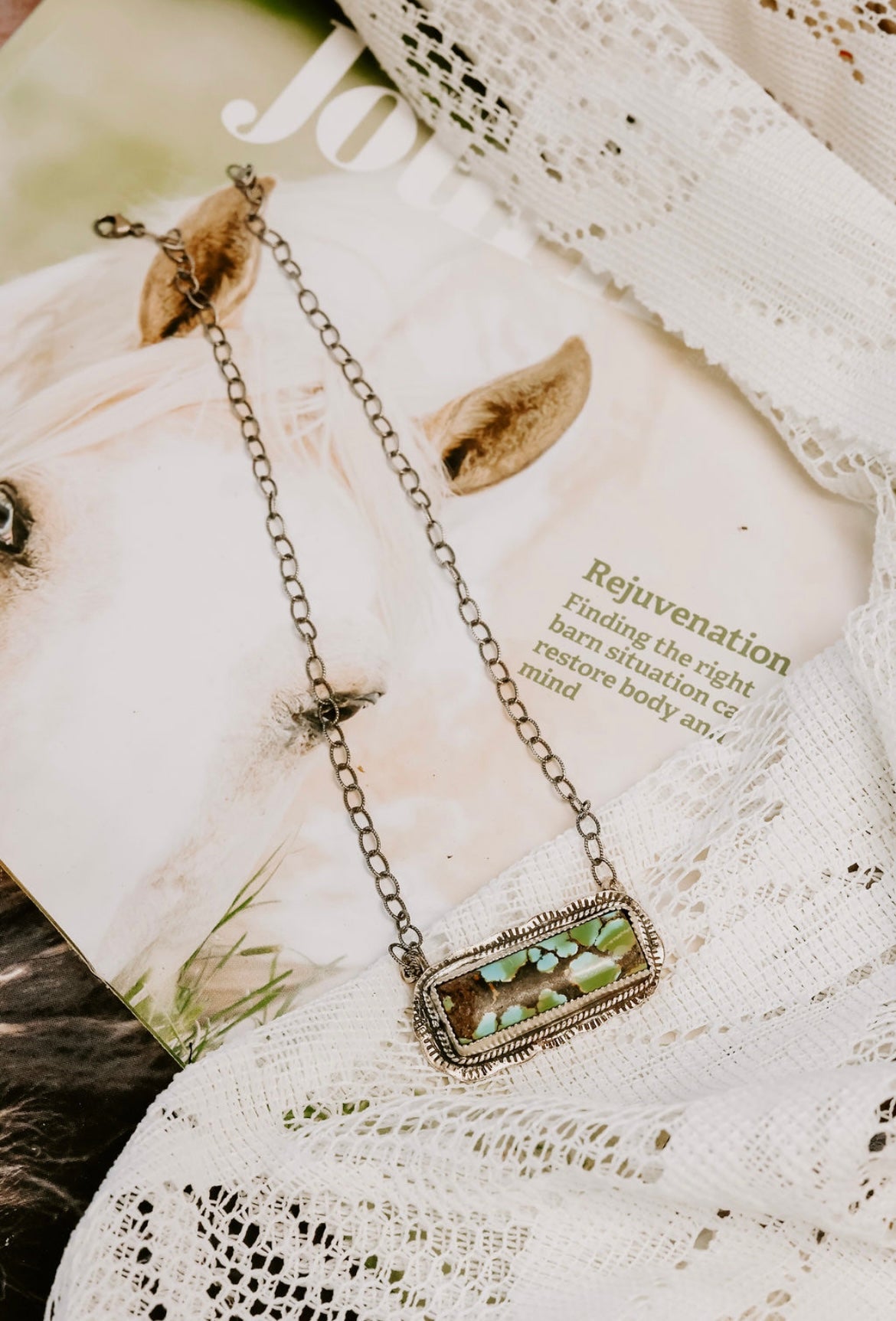 Bamboo mountain turquoise bar necklace