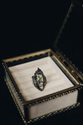 Leaves in bloom ring 🖤